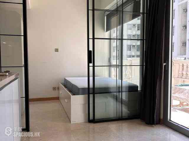 Sai Ying Pun - 63, Pokfulam 03