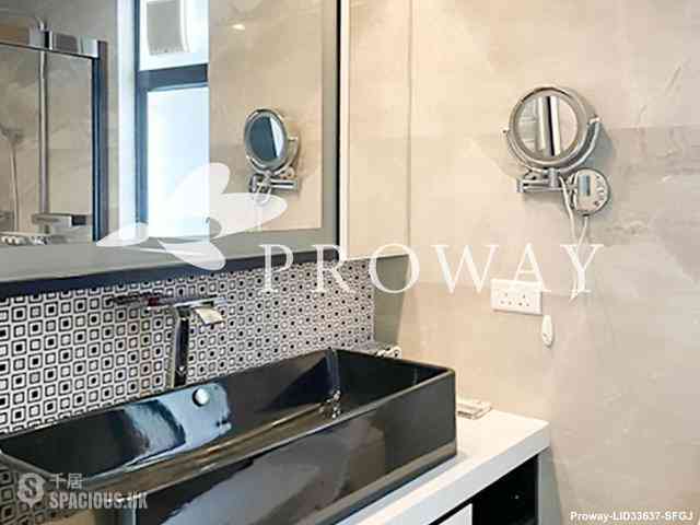 Mid Levels Central - Clovelly Court 06