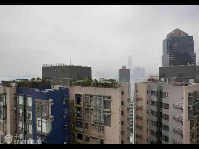 Soho - Centrestage 01