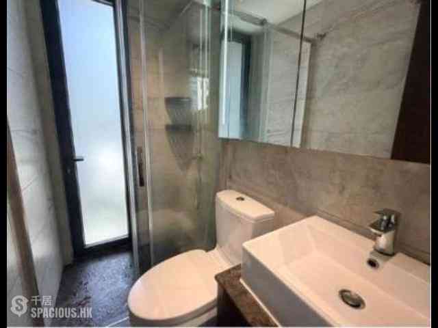 Sheung Wan - AVA128 03