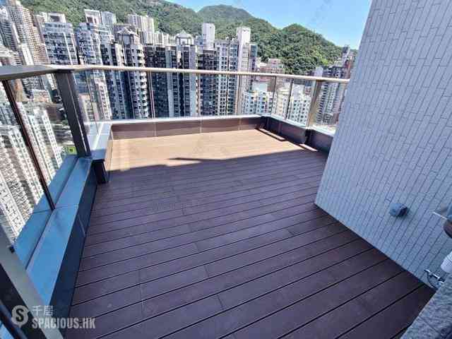Sai Ying Pun - Des Voeux W Residence 01