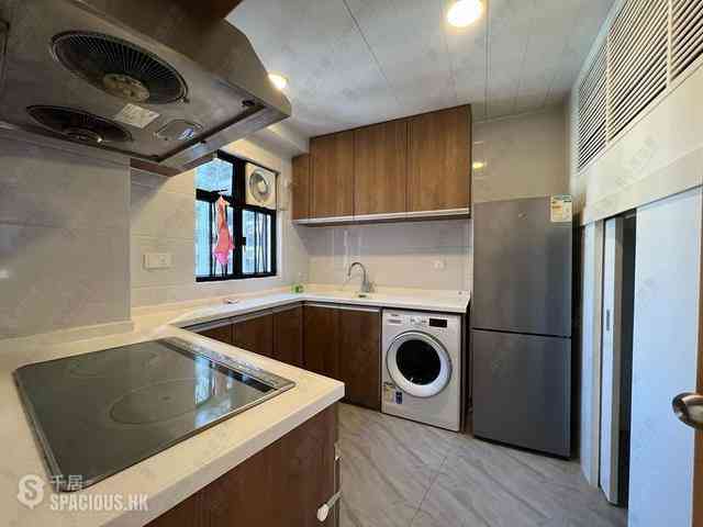 Mid Levels Central - The Grand Panorama Block 2 16
