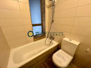 Sai Ying Pun - Island Crest 06
