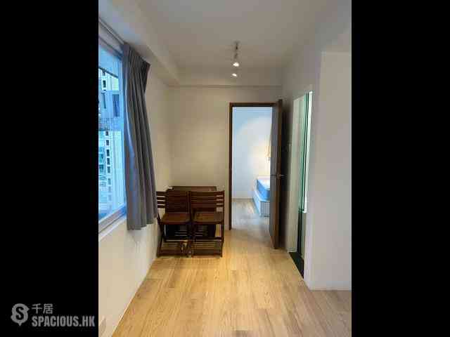 Wan Chai - Chun Fai Building 12