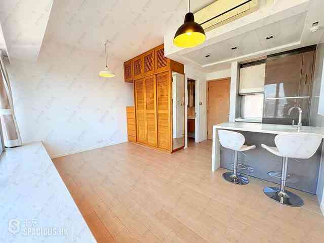 Mid Levels Central - Soho 38 03
