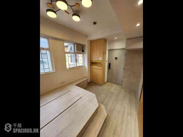 Sai Ying Pun - Wah Lee Building 04