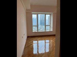 Tai Kok Tsui - Harbour Green Tower 1 02