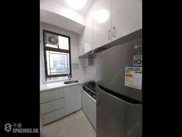 Sai Ying Pun - Liang Ga Building 02
