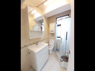 Sai Ying Pun - Liang Ga Building 03
