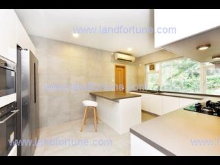 Repulse Bay - 84, Repulse Bay Road 04
