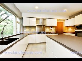 Repulse Bay - 84, Repulse Bay Road 05