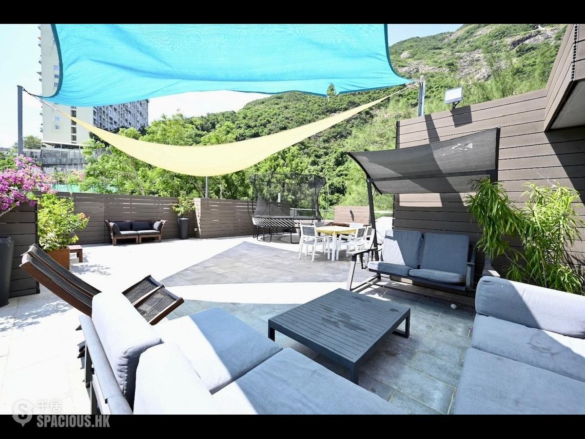 Repulse Bay - 84, Repulse Bay Road 01