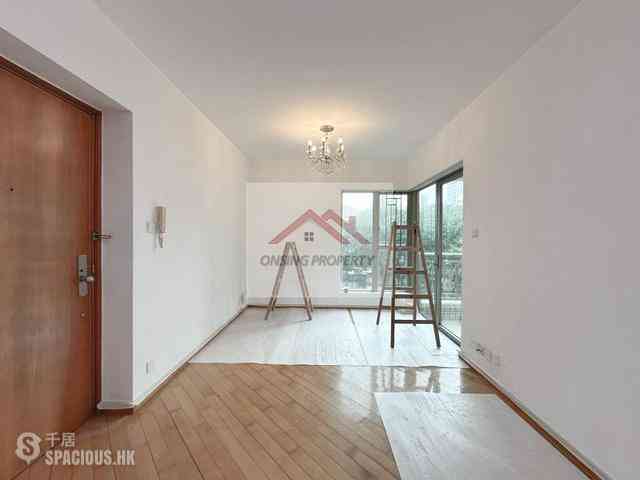 Wan Chai - The Zenith 01