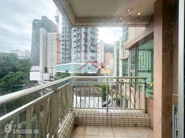 Wan Chai - The Zenith 02