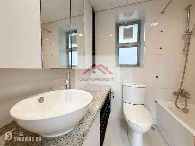 Wan Chai - The Zenith 07