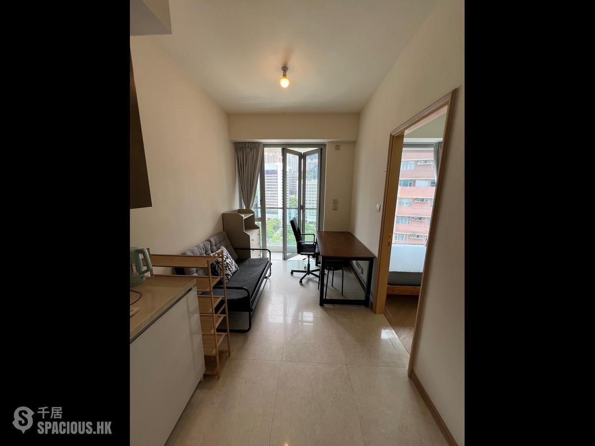 Sai Ying Pun - 63, Pokfulam Emerald House (Tower 2) 01