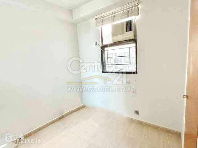 Stubbs Road - Crescent Heights 12