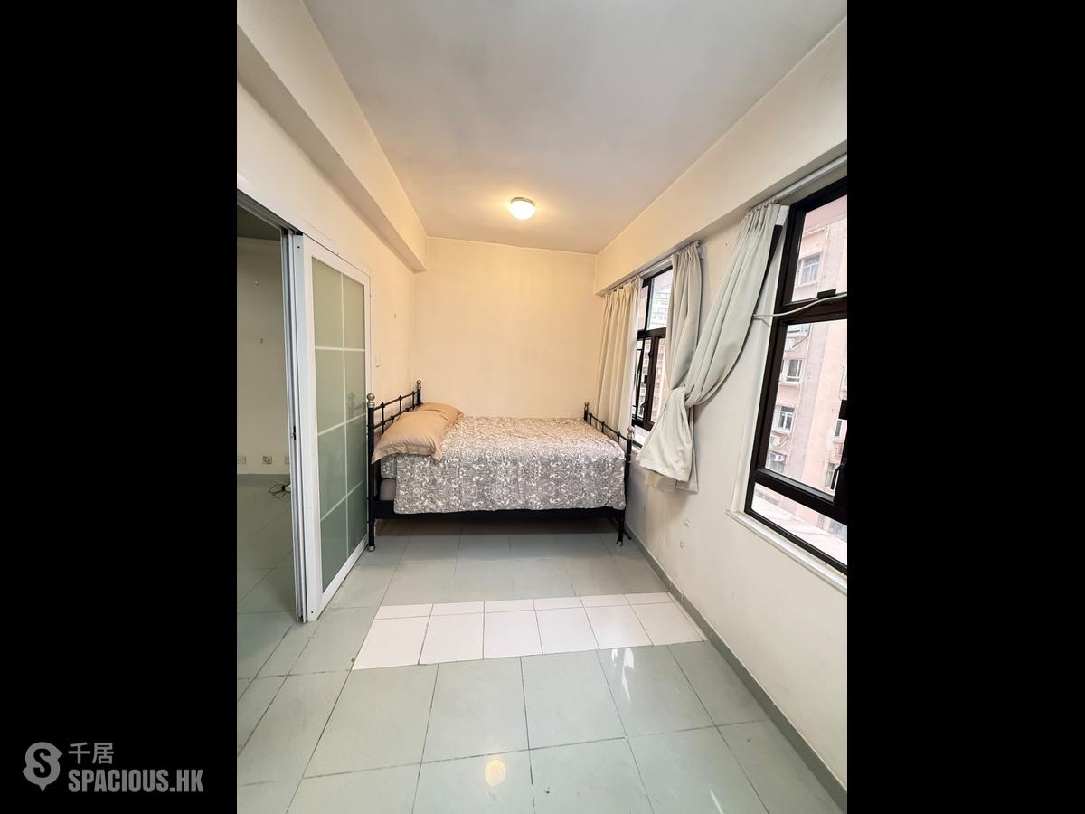 Sheung Wan - Kam Ho Mansion 01