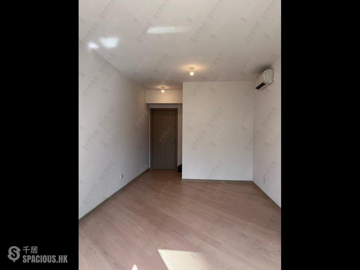 Wong Chuk Hang - The Southside Phase 1 Southland Tower 2B 01