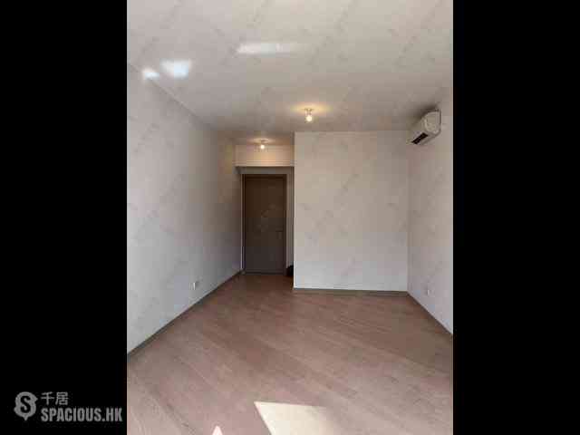 Wong Chuk Hang - The Southside Phase 1 Southland Tower 2B 01