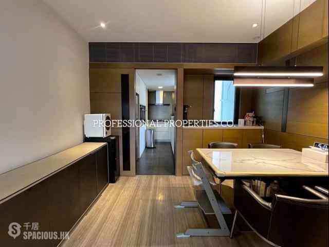 Tai Hang - Yick King Building 03