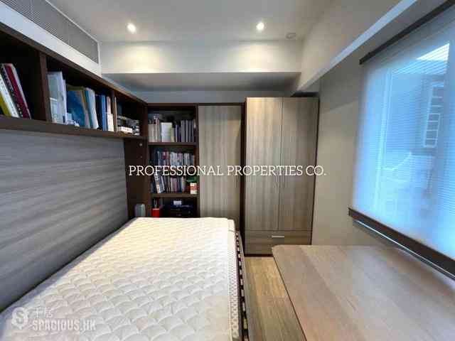 Tai Hang - Yick King Building 06