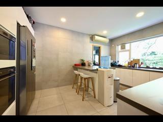 Repulse Bay - 84, Repulse Bay Road 08