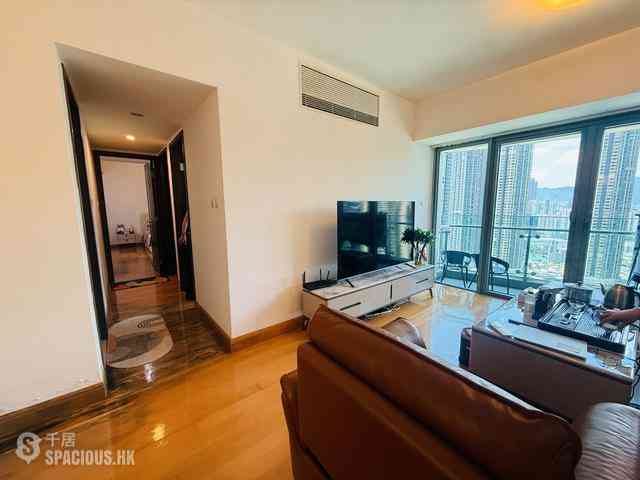 West Kowloon - The Harbourside 01