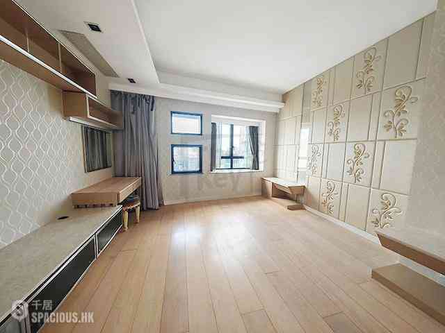 Mid Levels Central - Birchwood Place 03
