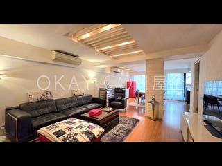 Pok Fu Lam - Aqua 33 03