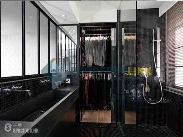 Sai Ying Pun - Wing Cheung Court 07