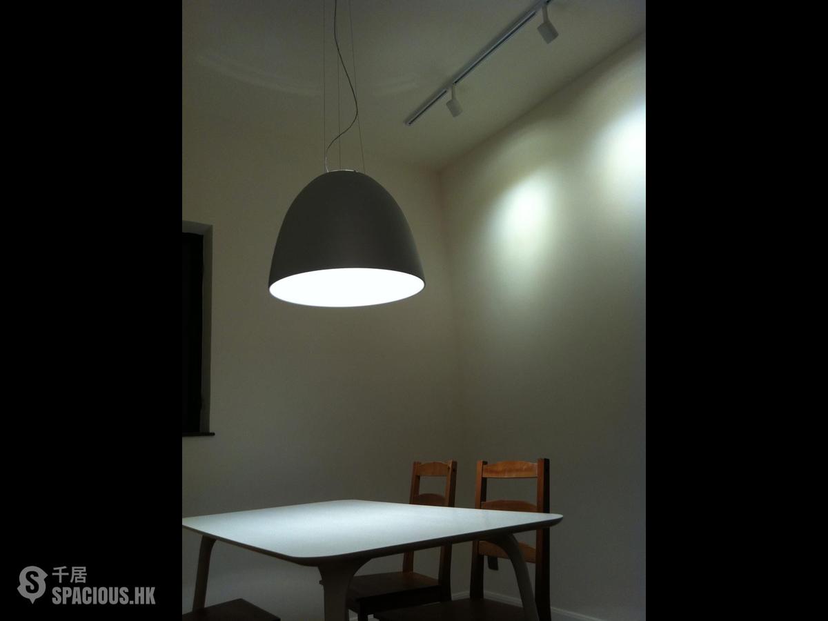 Fortress Hill - Le Sommet Block 1 01