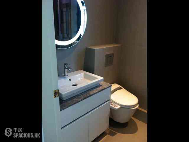 Fortress Hill - Le Sommet Block 1 04