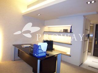 Wan Chai - Convention Plaza Apartments 04