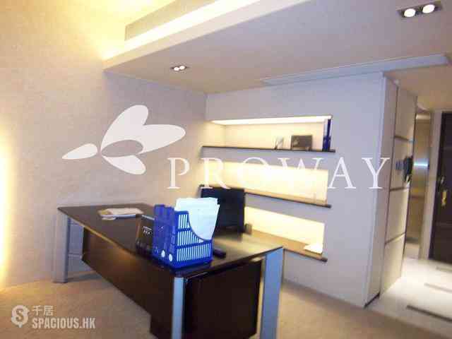 Wan Chai - Convention Plaza Apartments 04