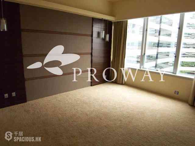 Wan Chai - Convention Plaza Apartments 05