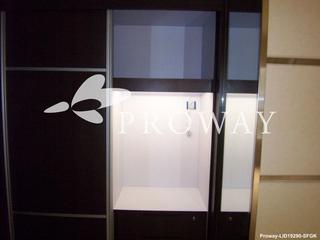 Wan Chai - Convention Plaza Apartments 06