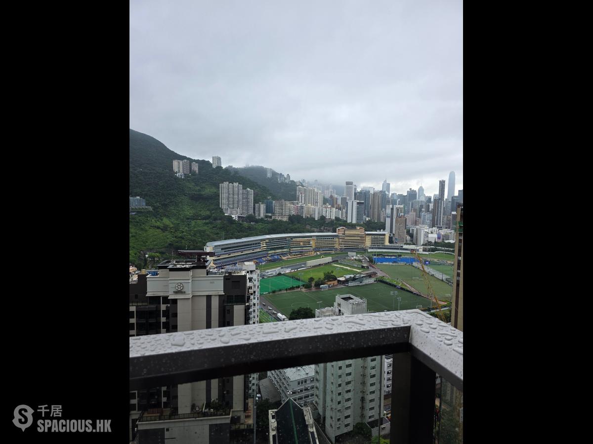 Happy Valley - Broadwood Twelve 01