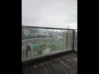 Happy Valley - Broadwood Twelve 02