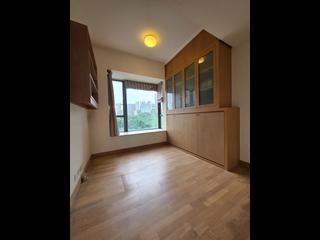 Happy Valley - Broadwood Twelve 09