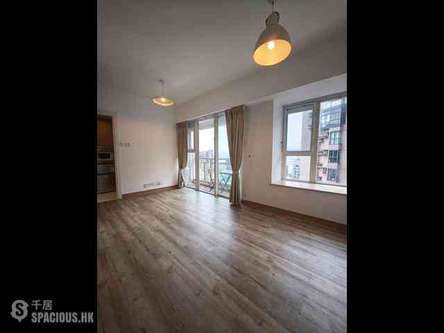 Soho - Centrestage Block 2 01