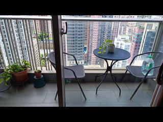 Sai Ying Pun - Island Crest Block 1 02