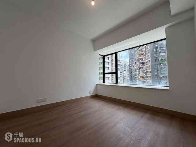 Mid Levels Central - 62B, Robinson Road 08