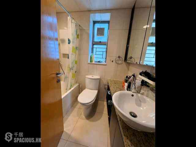 Wan Chai - The Zenith Phase 1 Block 2 07
