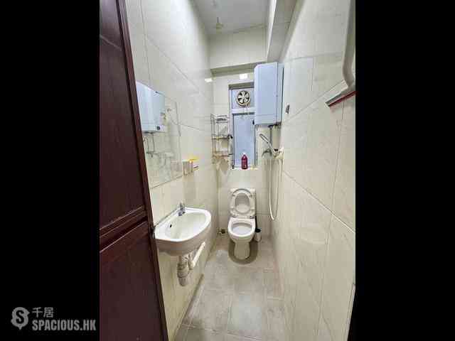 Sai Ying Pun - Tung Lee Building 06