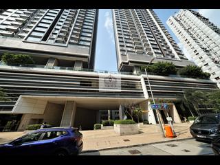 Sai Ying Pun - Island Crest 05
