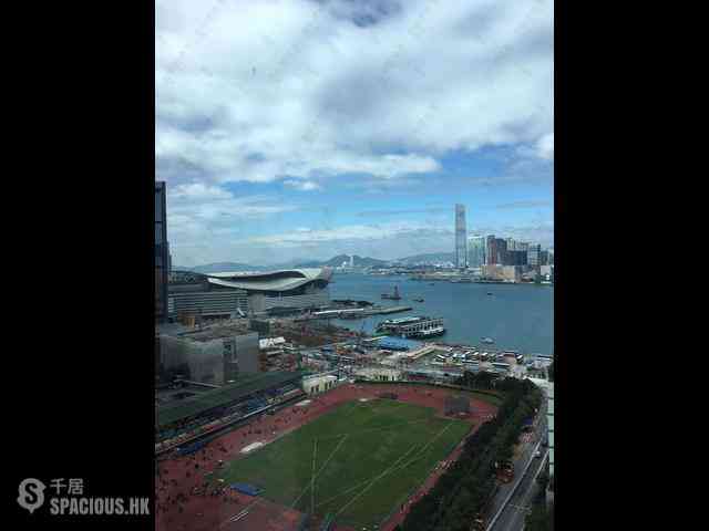 Wan Chai - The Gloucester 07