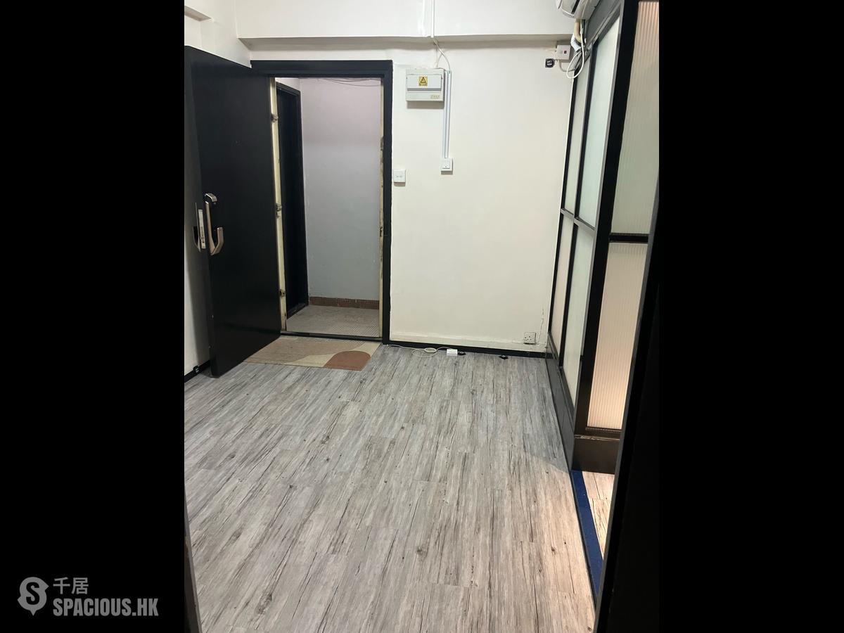 Wan Chai - 2-4, Gresson Street 01