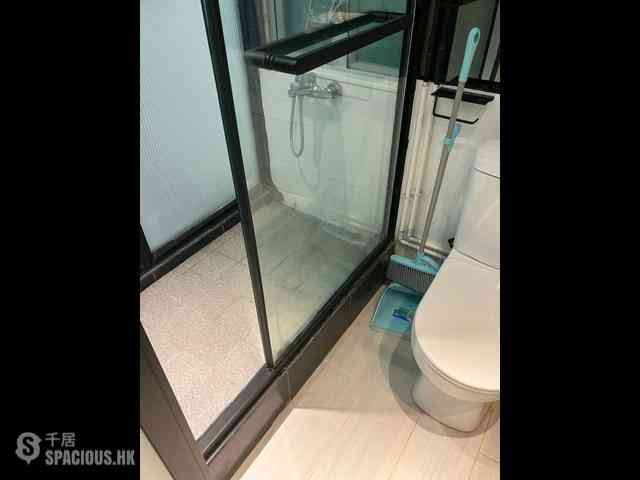 Wan Chai - 2-4, Gresson Street 05