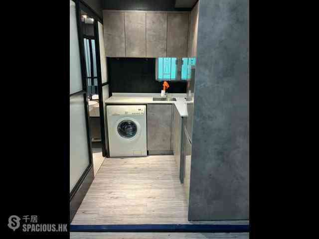 Wan Chai - 2-4, Gresson Street 07